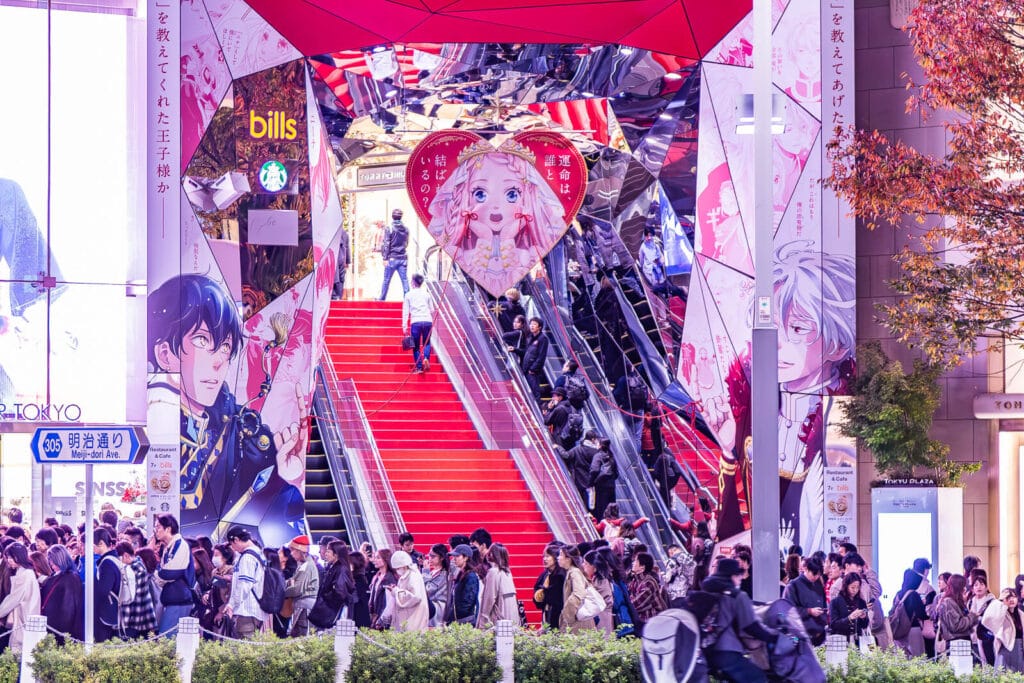 A flow of people near the entrance to Tokyu Plaza Omotesando
